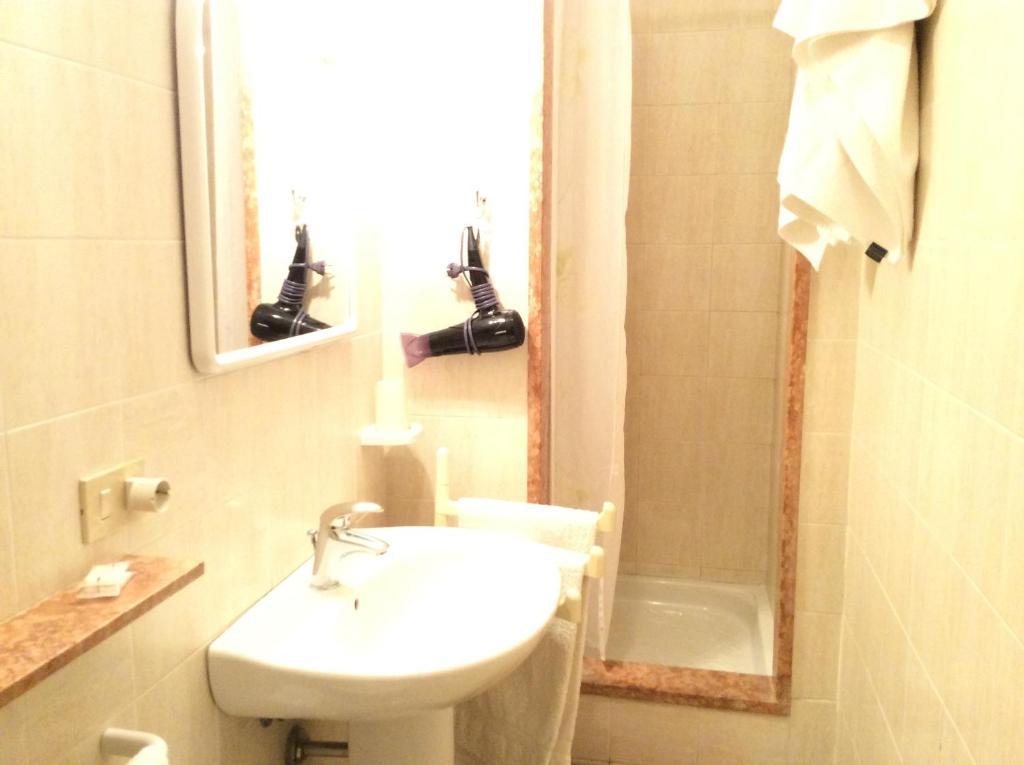 Ariston Petit Hotel Palermo Dış mekan fotoğraf
